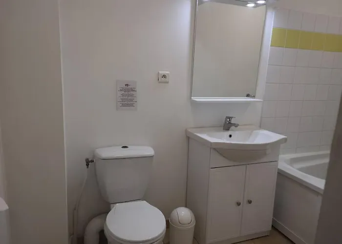 Chez Adrien 108-appartement Magnifique Vue Piscine Chauffée *